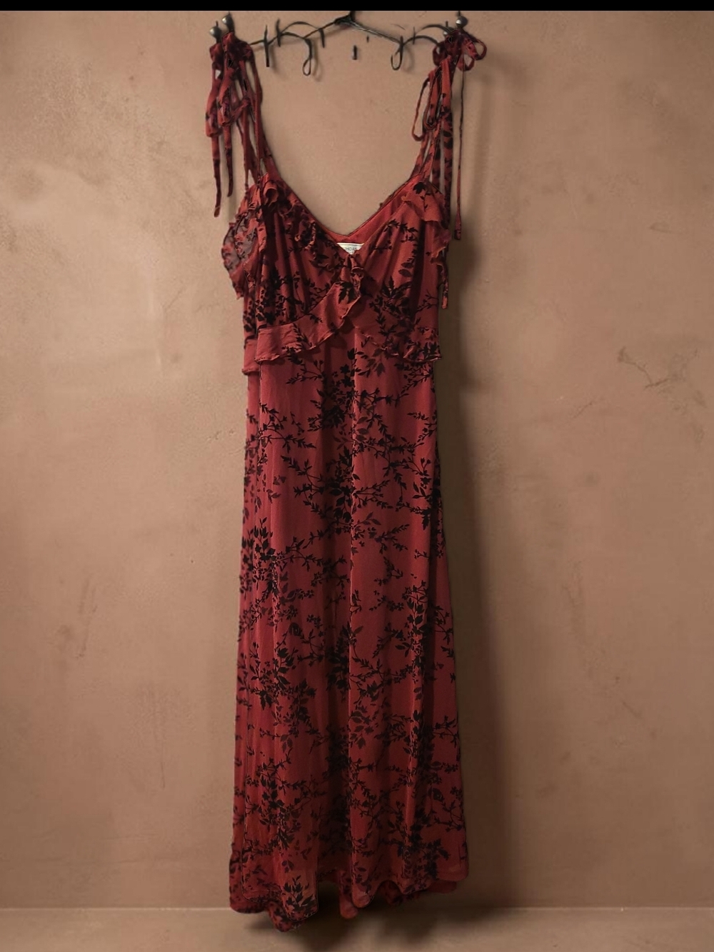 RIHOAS Rust Red Floral Tie-Shoulder Maxi Slip Dress